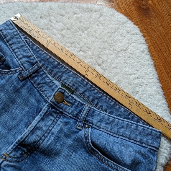 Eddie BAUER embroidered denim jean shorts women's 8 - Picture 6 of 10